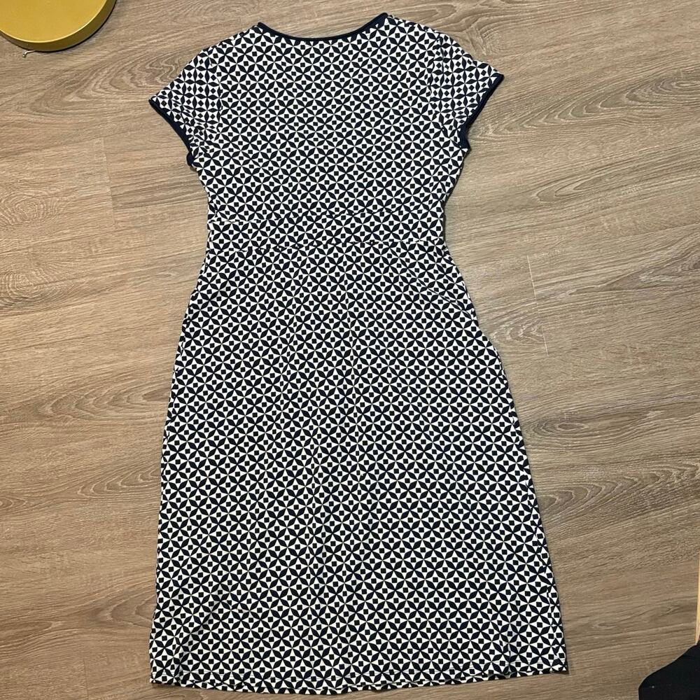 Boden Jenny Faux Wrap Dress Sz 4 / XS Navy White Geo Print V Neck Slim Fit - Picture 8 of 11